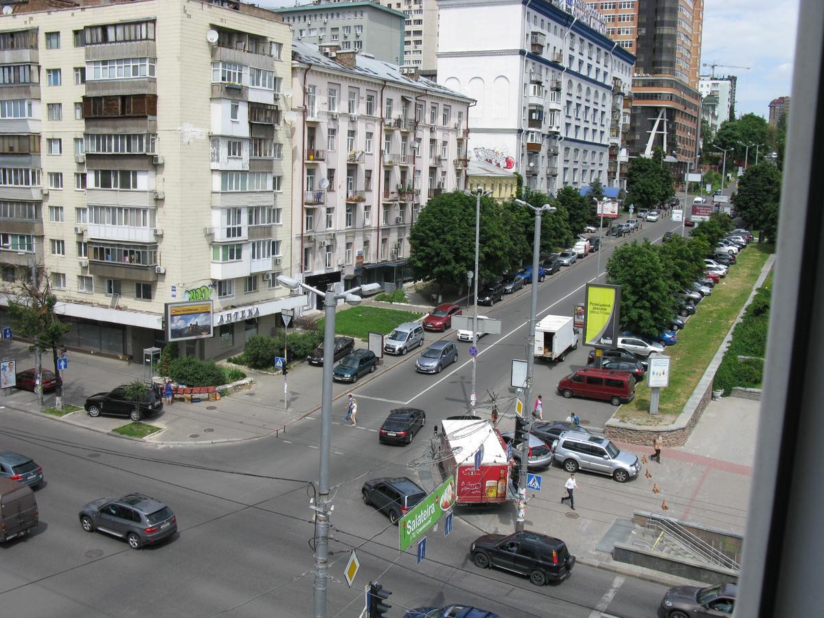 Квартира По Улице Большая Васильковская, 114 Kiev Exteriör bild